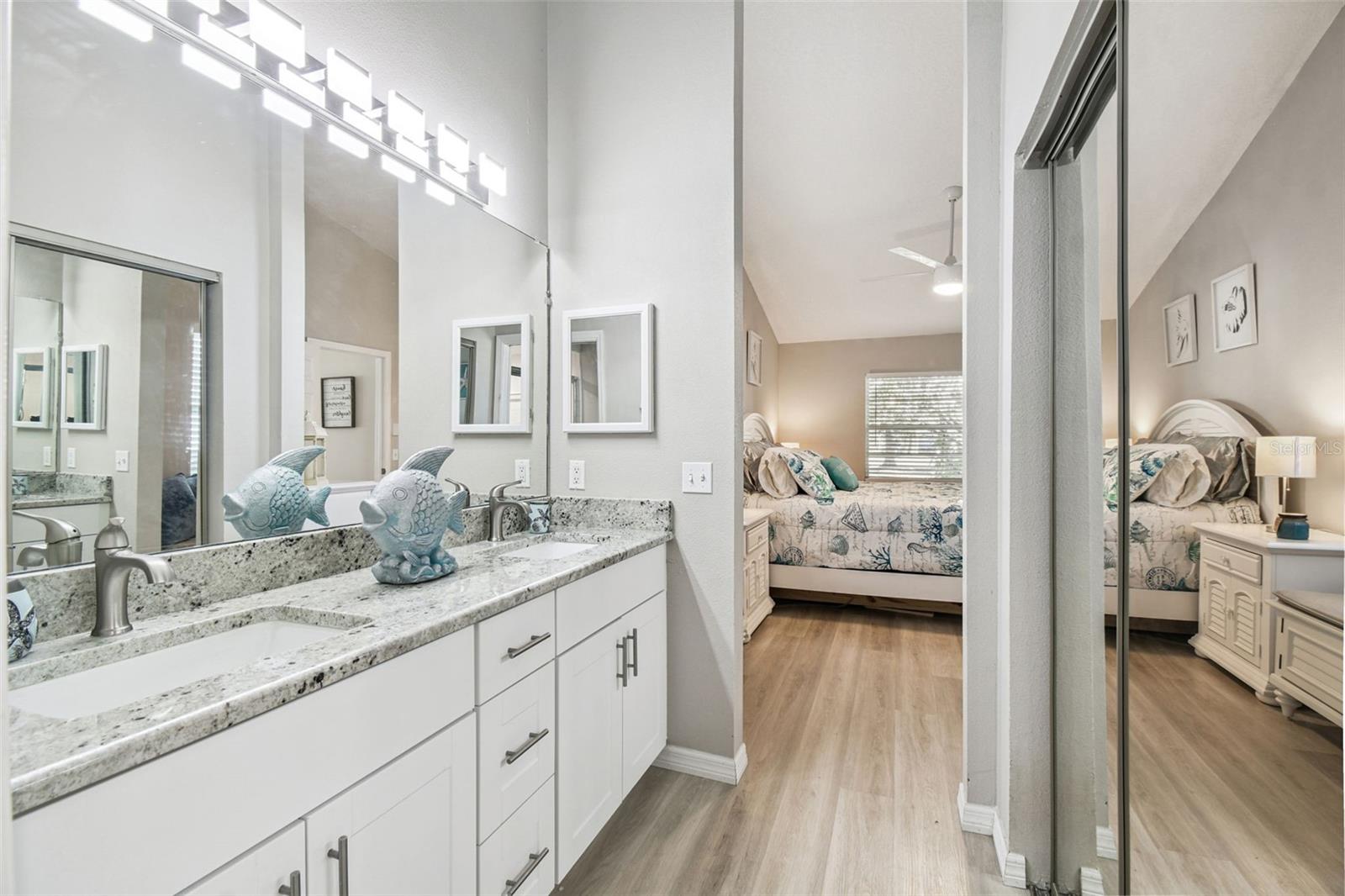 Image 18 of 43 For 13103 Topflite Court