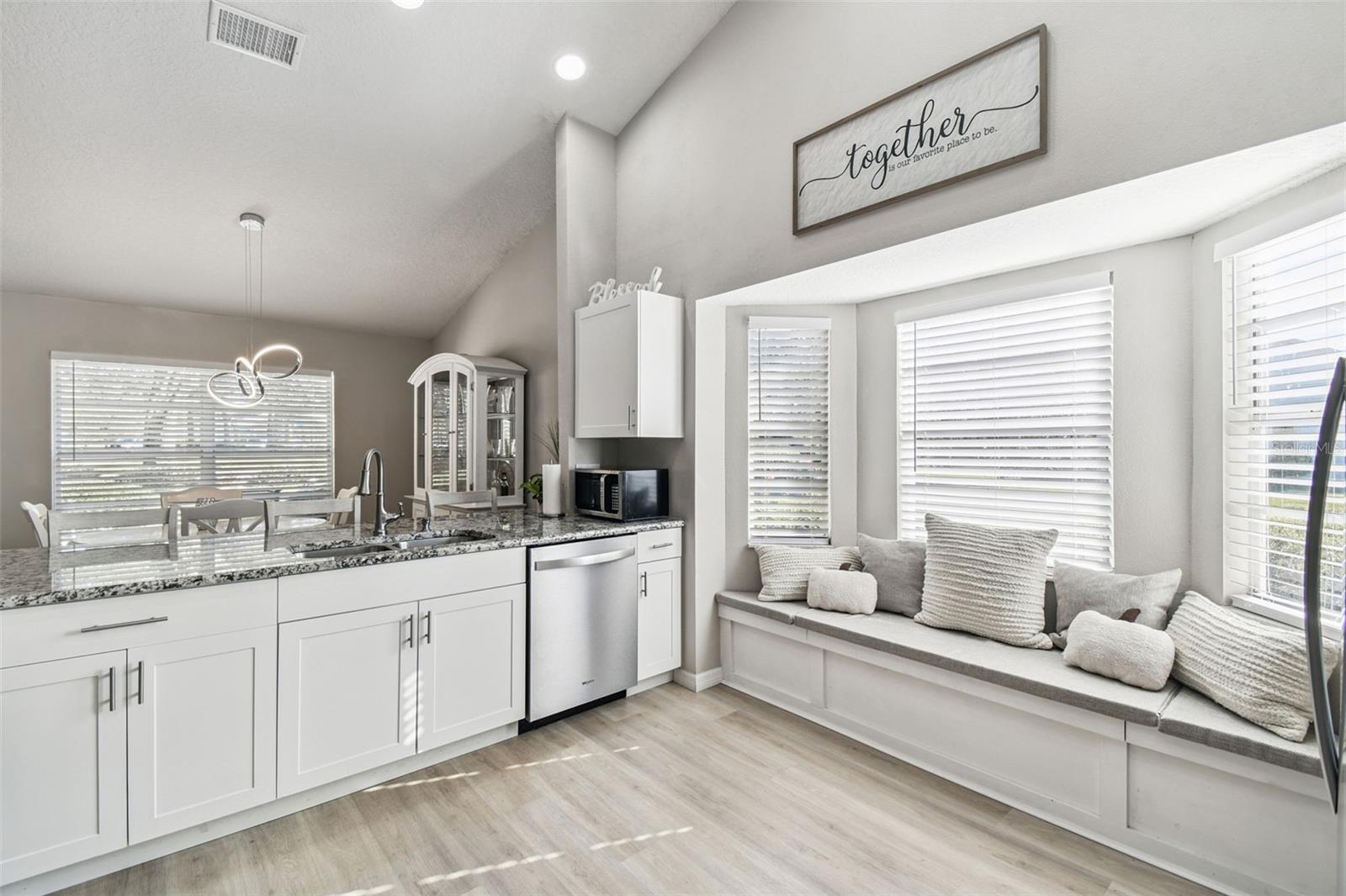 Image 23 of 43 For 13103 Topflite Court