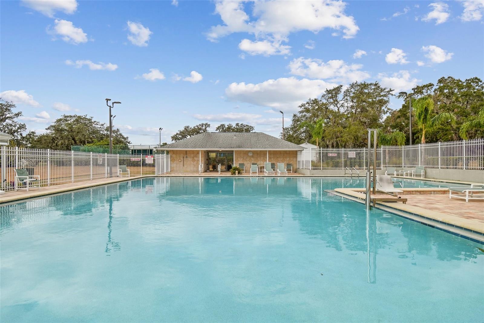 Image 40 of 43 For 13103 Topflite Court