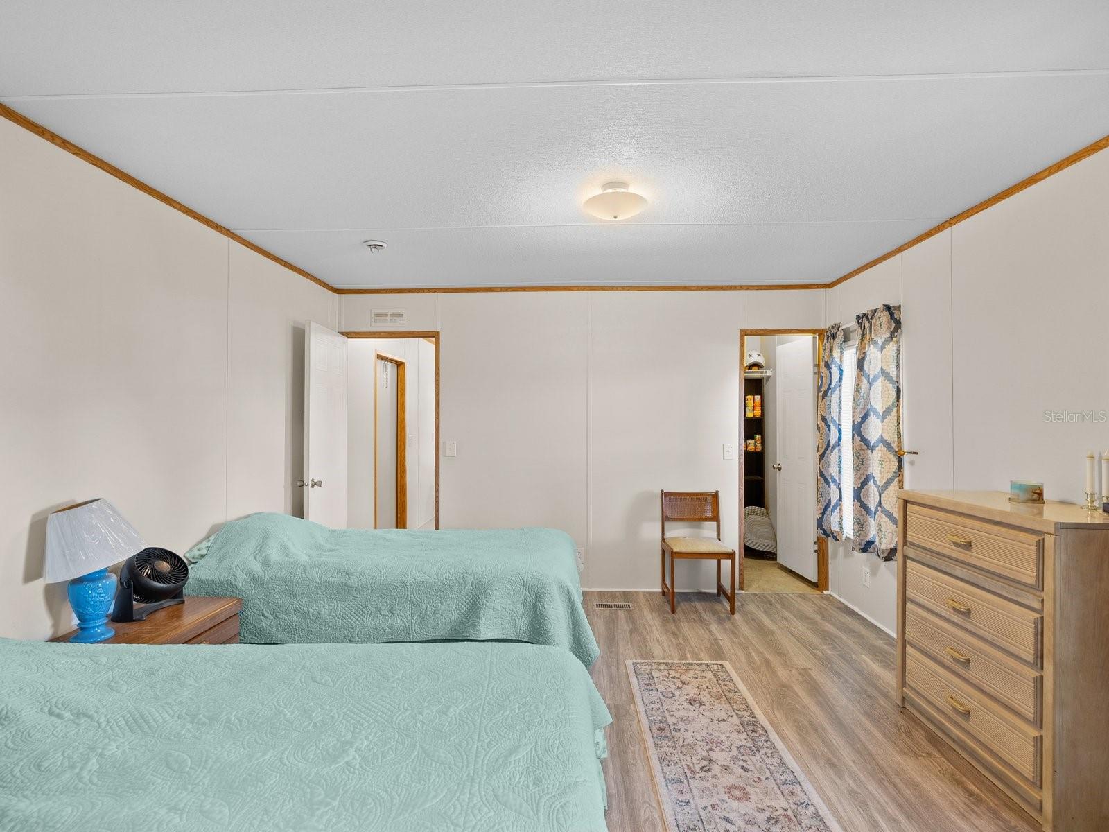 Image 20 of 27 For 8041 Hamster Drive