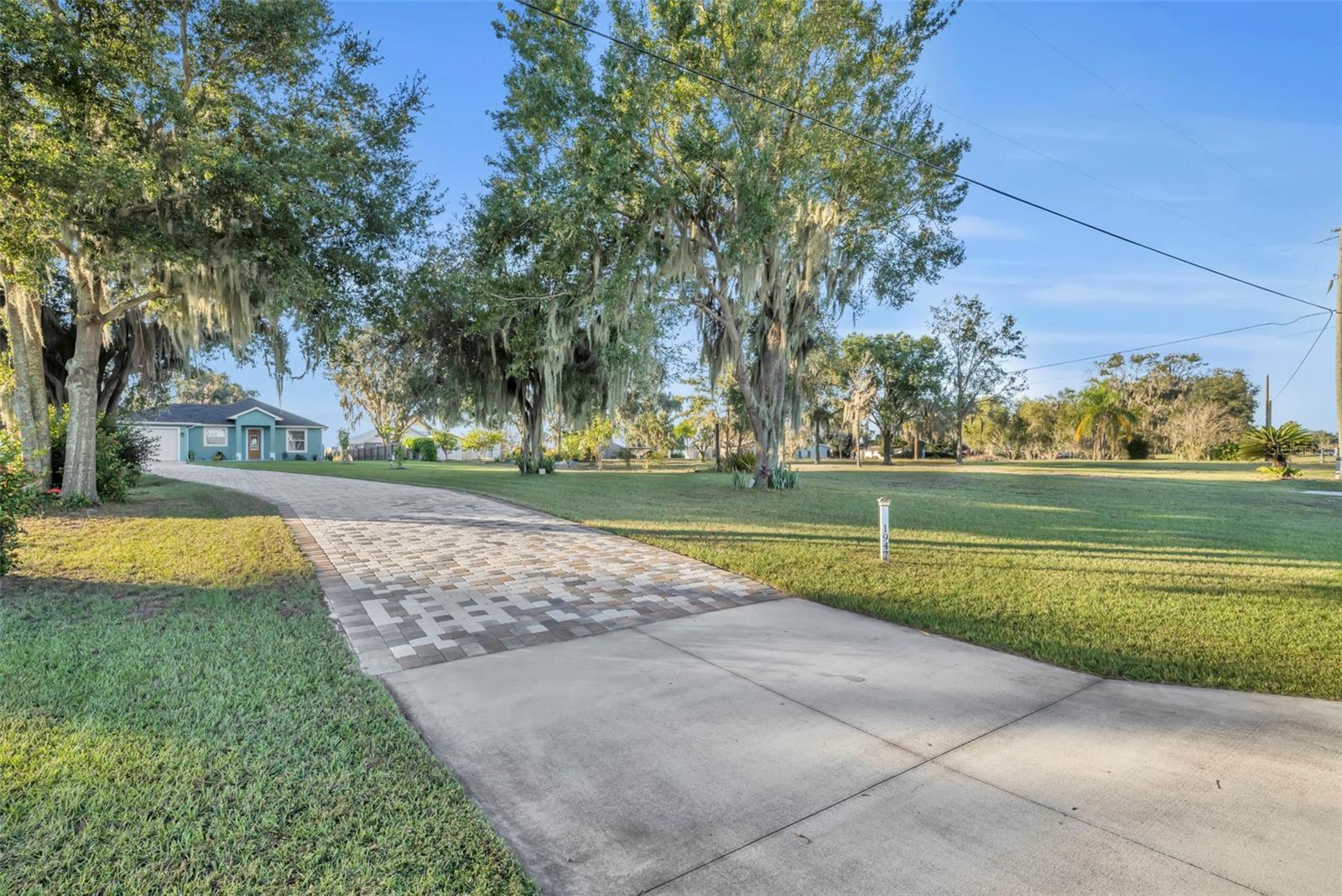 Image 26 of 31 For 1947 Lake Reedy Boulevard