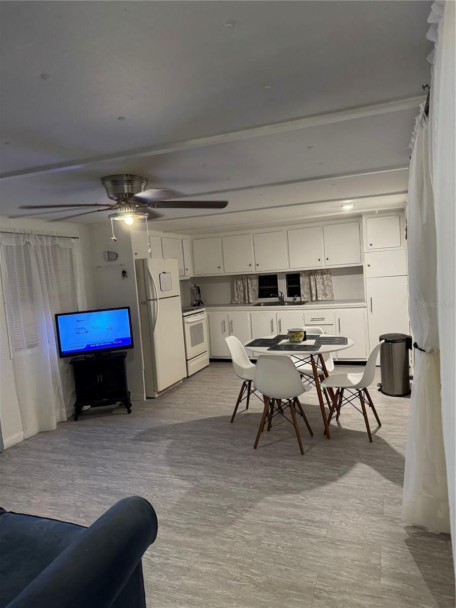 Image 5 of 27 For 7289 Toucan Trail