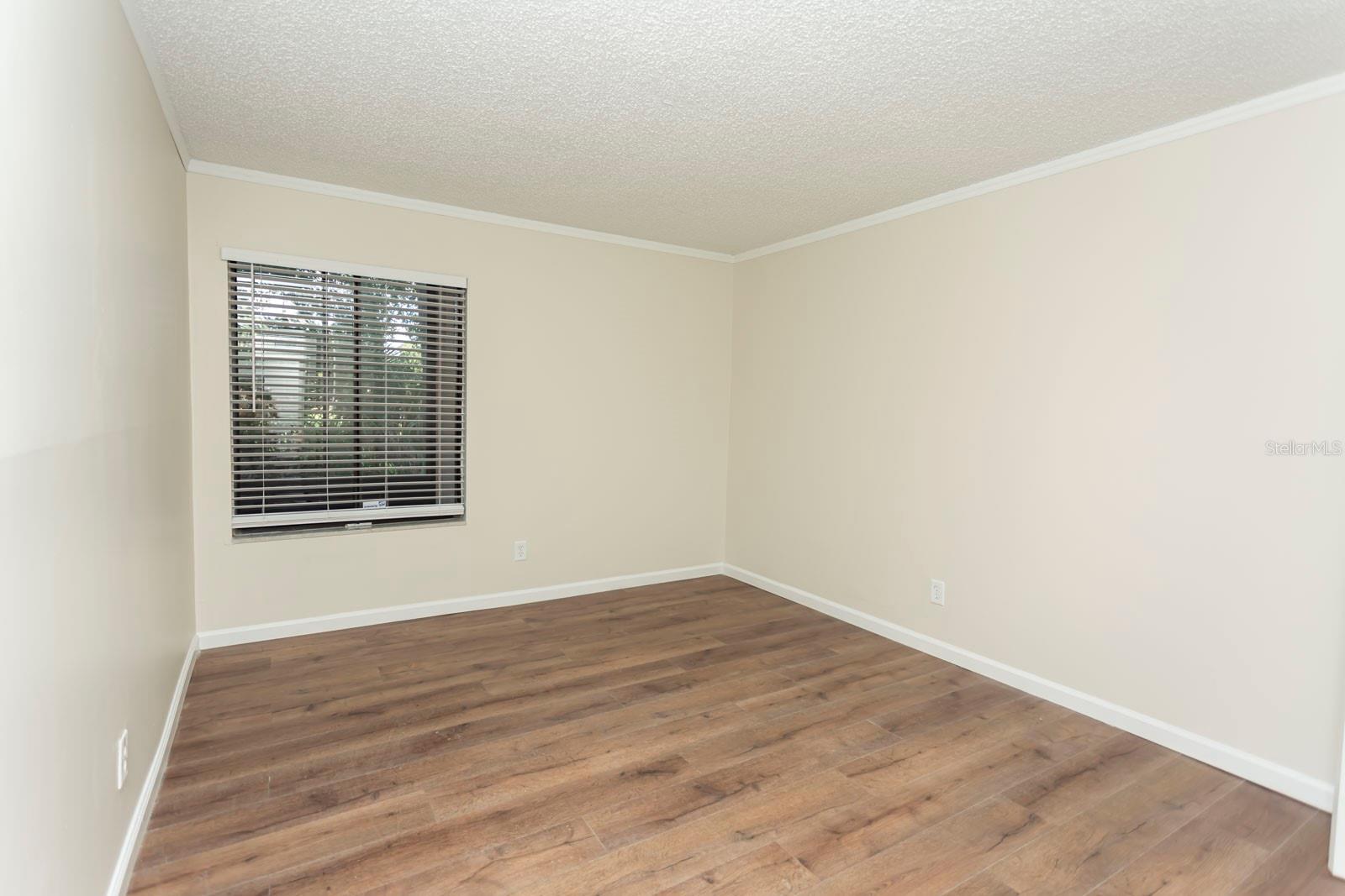 Image 18 of 28 For 2301 Oak Park Way 101