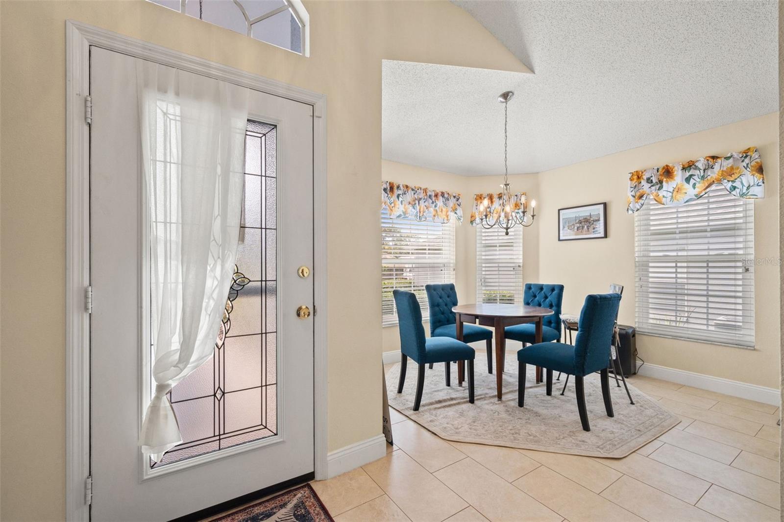 Image 10 of 42 For 11251 Hollander Avenue