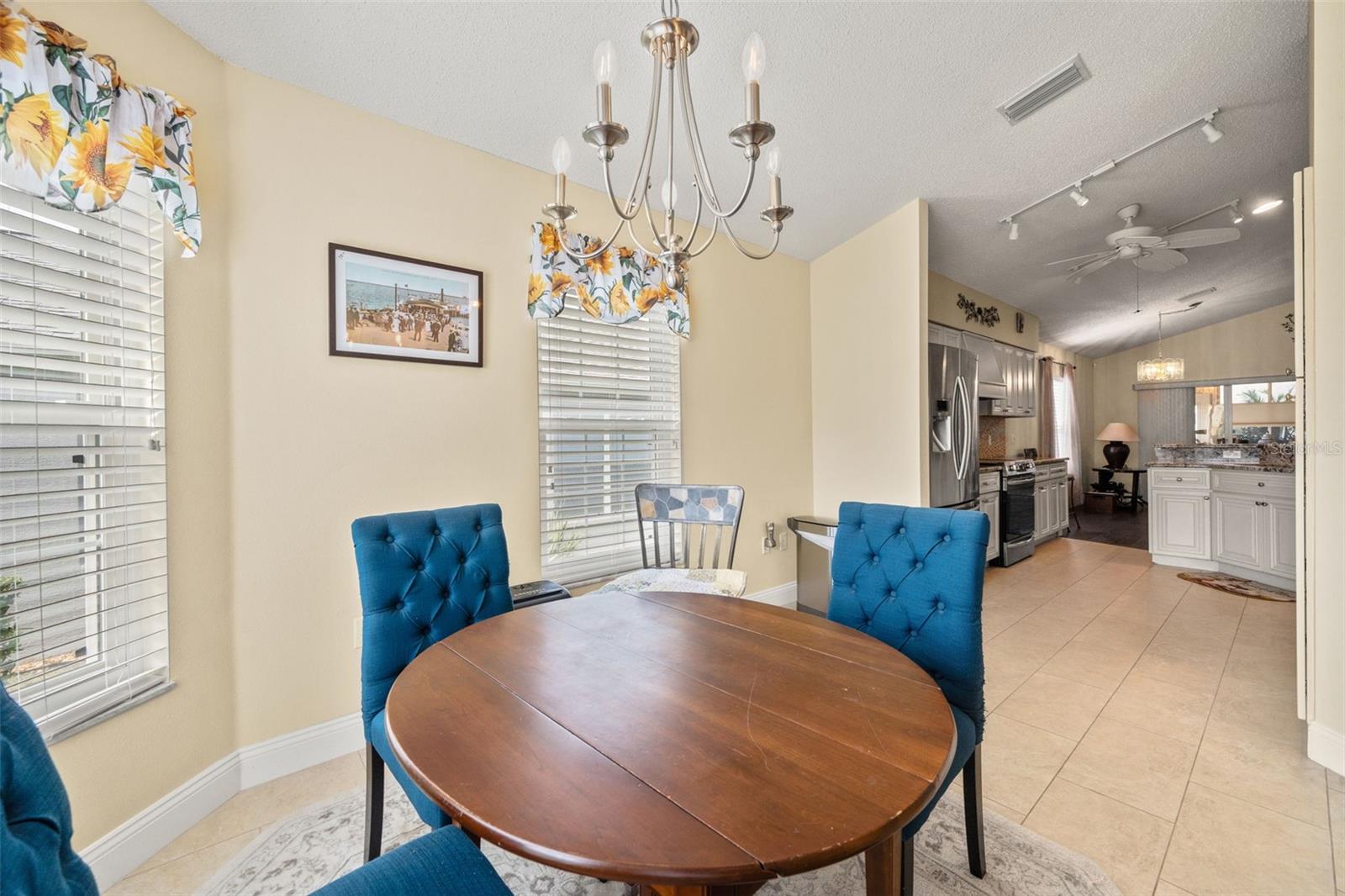 Image 12 of 42 For 11251 Hollander Avenue