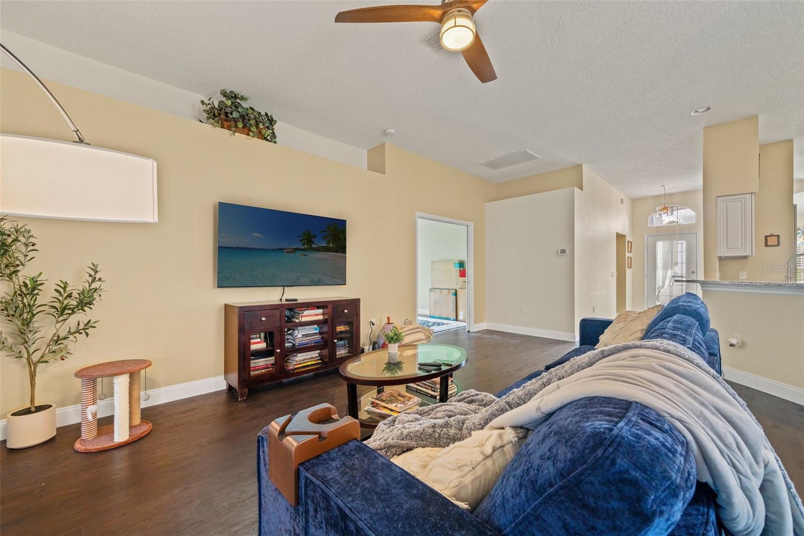 Image 16 of 42 For 11251 Hollander Avenue