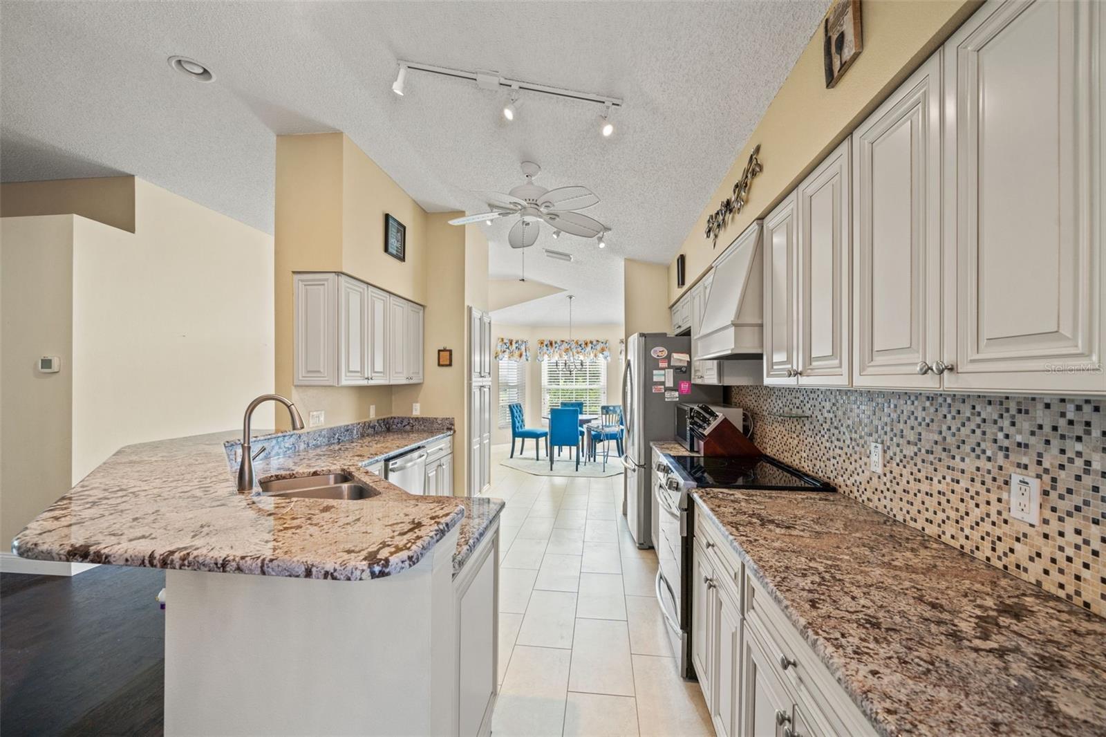 Image 7 of 42 For 11251 Hollander Avenue