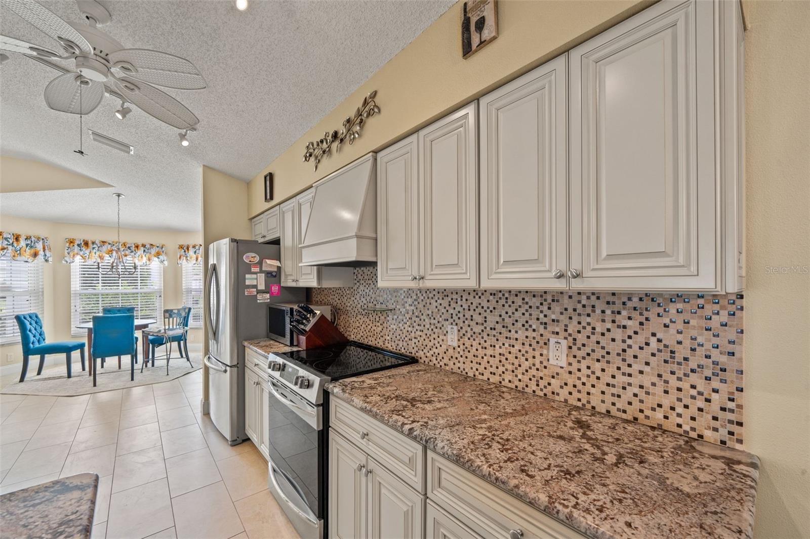 Image 8 of 42 For 11251 Hollander Avenue