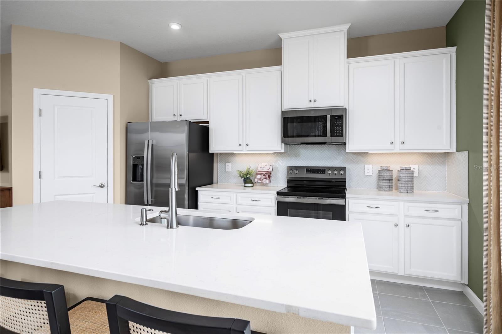 Image 2 of 11 For 1808 Kendall Pointe Place