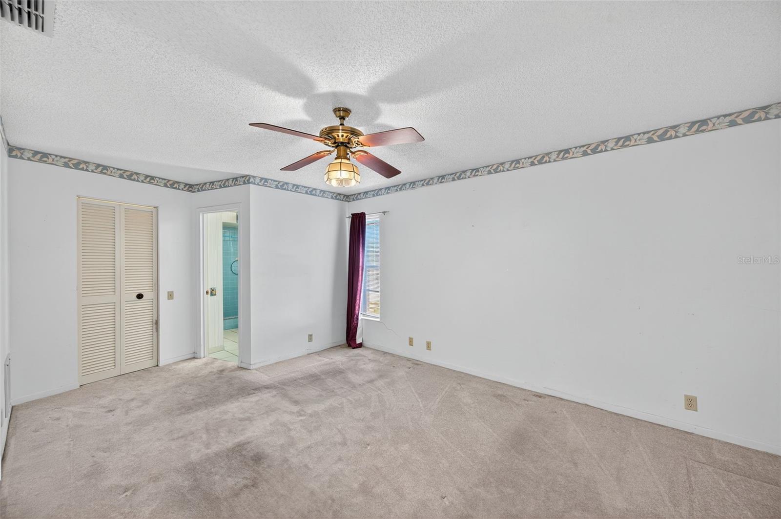 Image 19 of 51 For 3130 Crenshaw Court