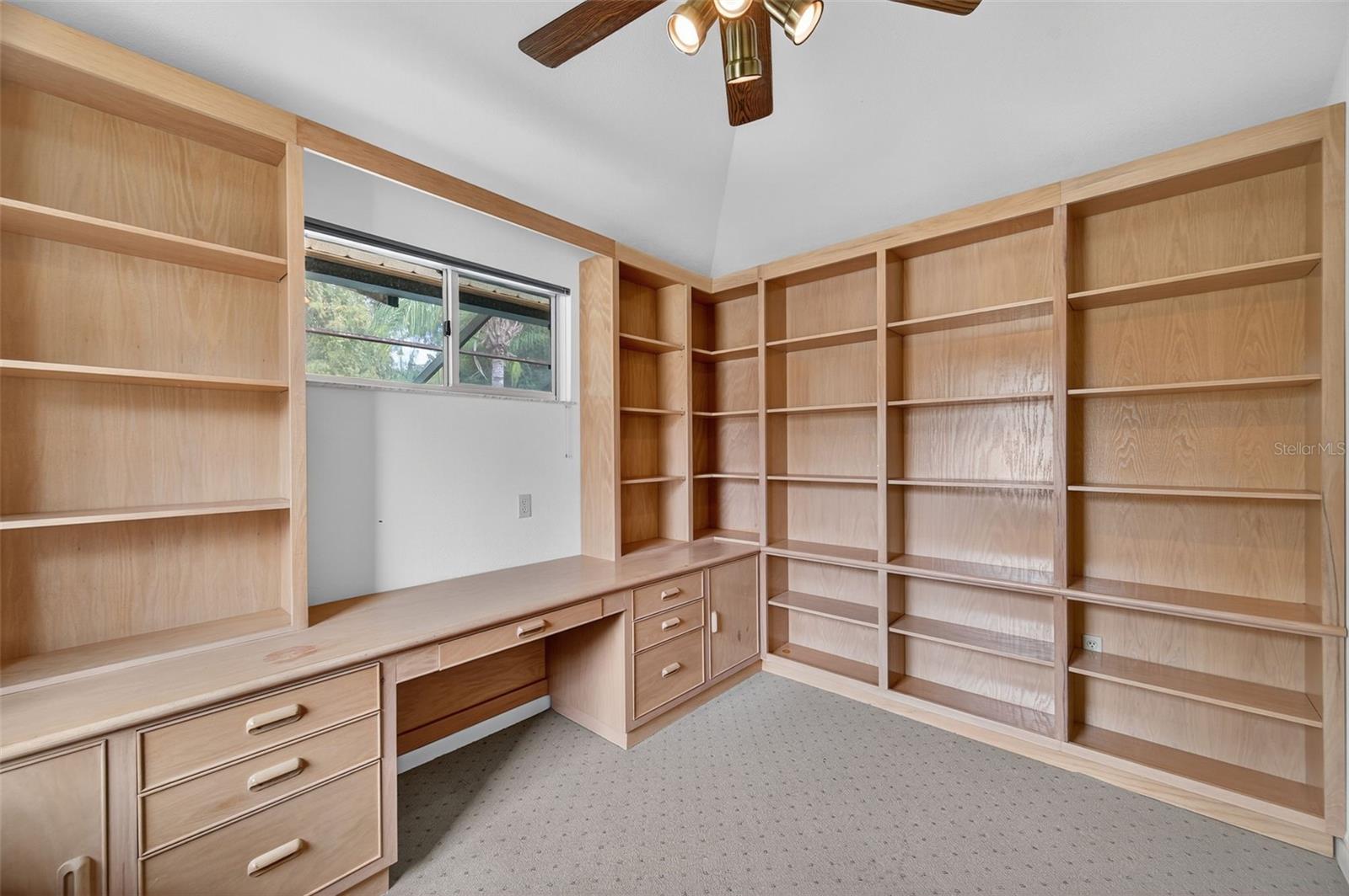 Image 23 of 51 For 3130 Crenshaw Court