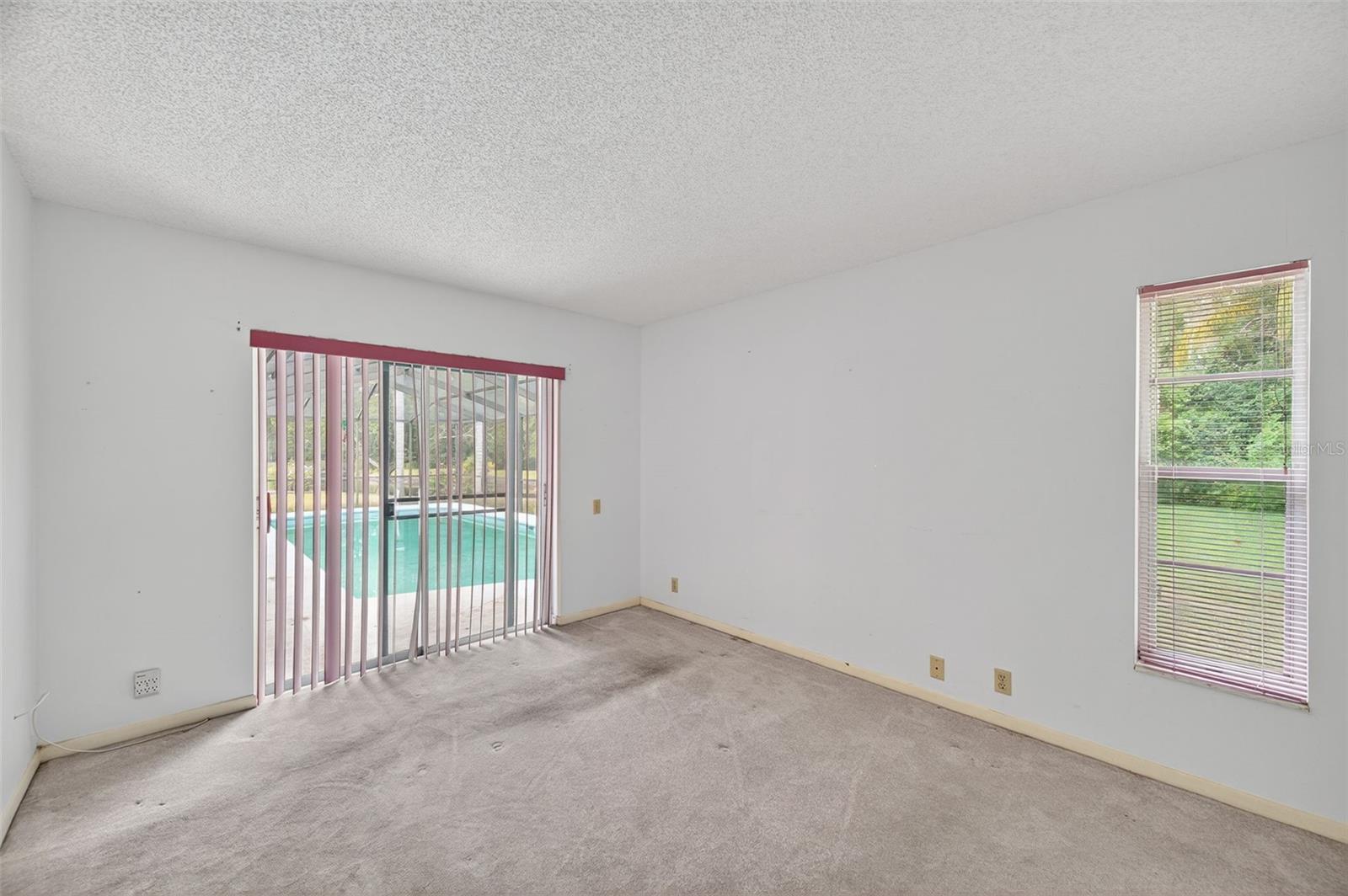 Image 33 of 51 For 3130 Crenshaw Court