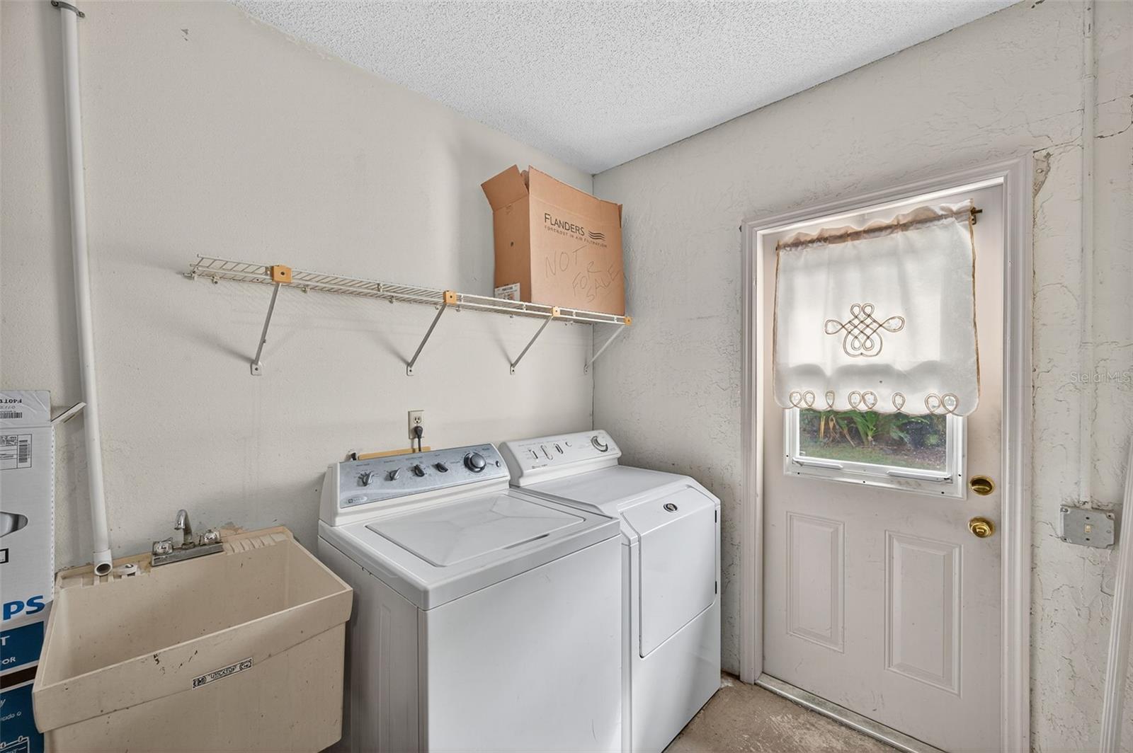 Image 34 of 51 For 3130 Crenshaw Court