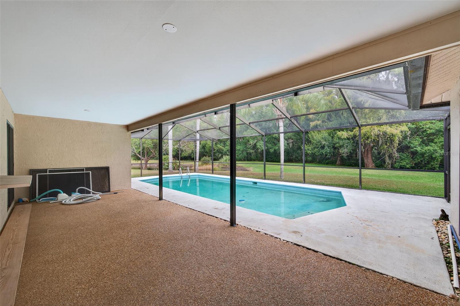 Image 38 of 51 For 3130 Crenshaw Court