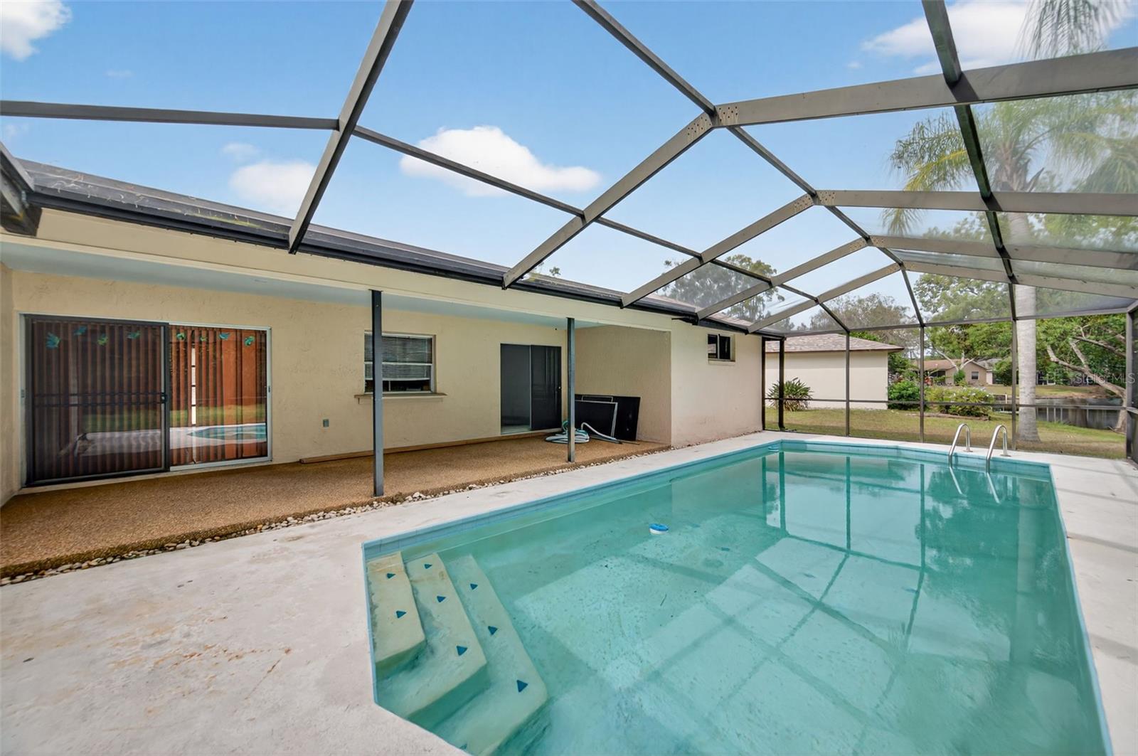 Image 40 of 51 For 3130 Crenshaw Court