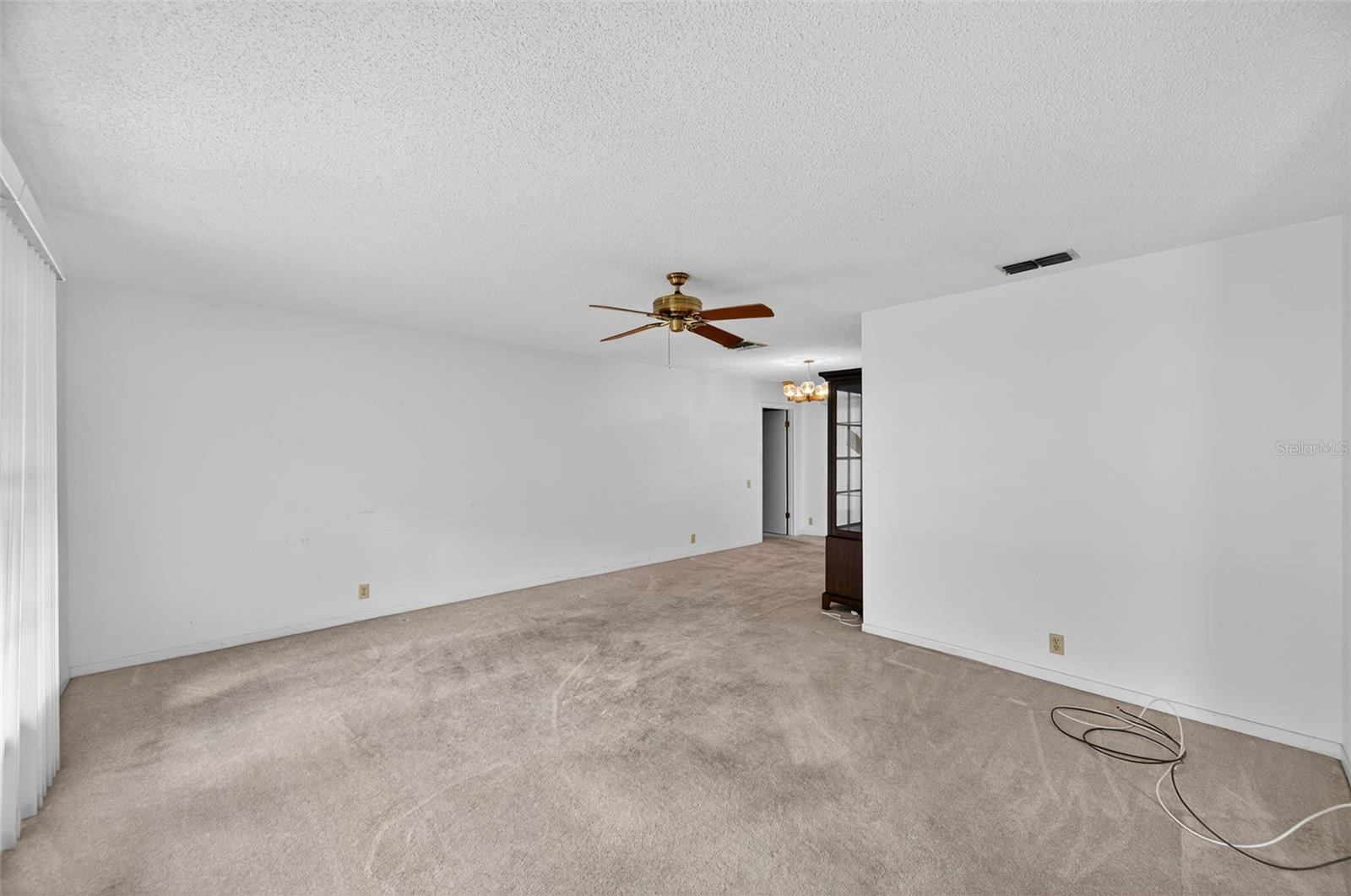 Image 6 of 51 For 3130 Crenshaw Court