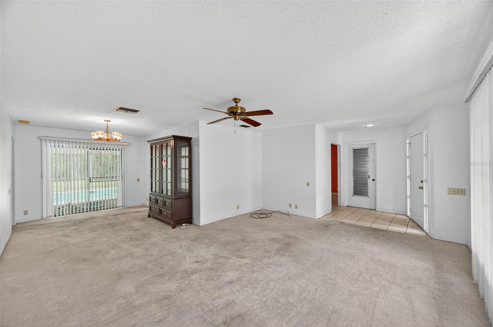 Image 9 of 51 For 3130 Crenshaw Court