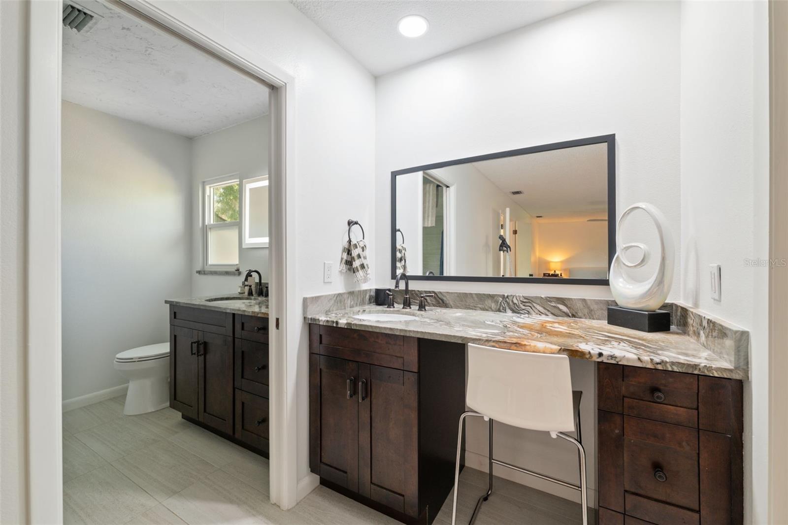 Image 29 of 73 For 13609 Heritage Way