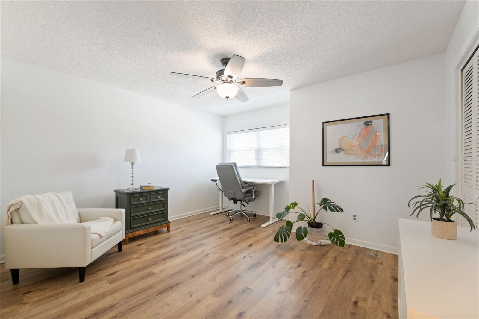 Image 36 of 73 For 13609 Heritage Way