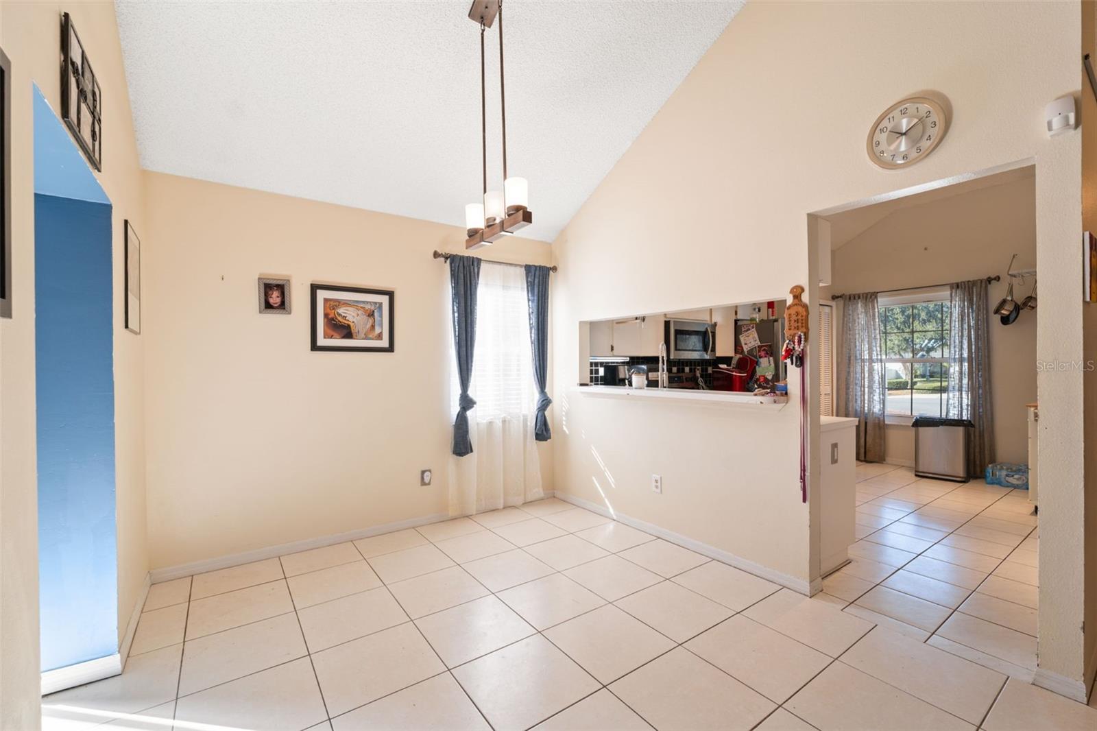 Image 10 of 57 For 24138 Twin Court