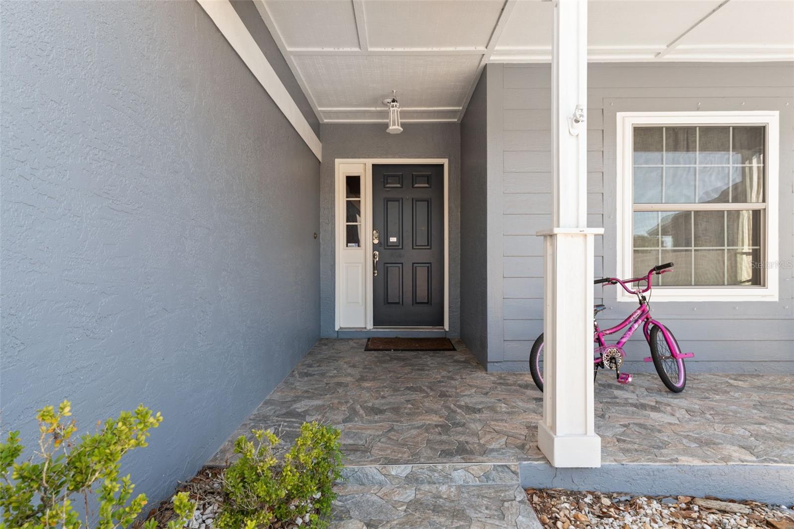 Image 4 of 57 For 24138 Twin Court