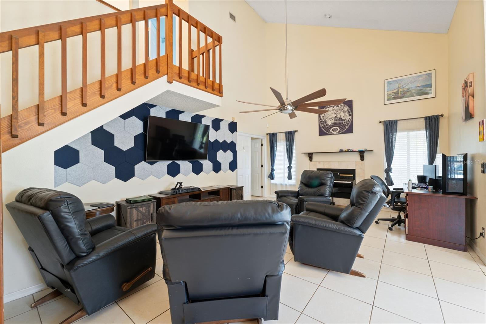 Image 7 of 57 For 24138 Twin Court