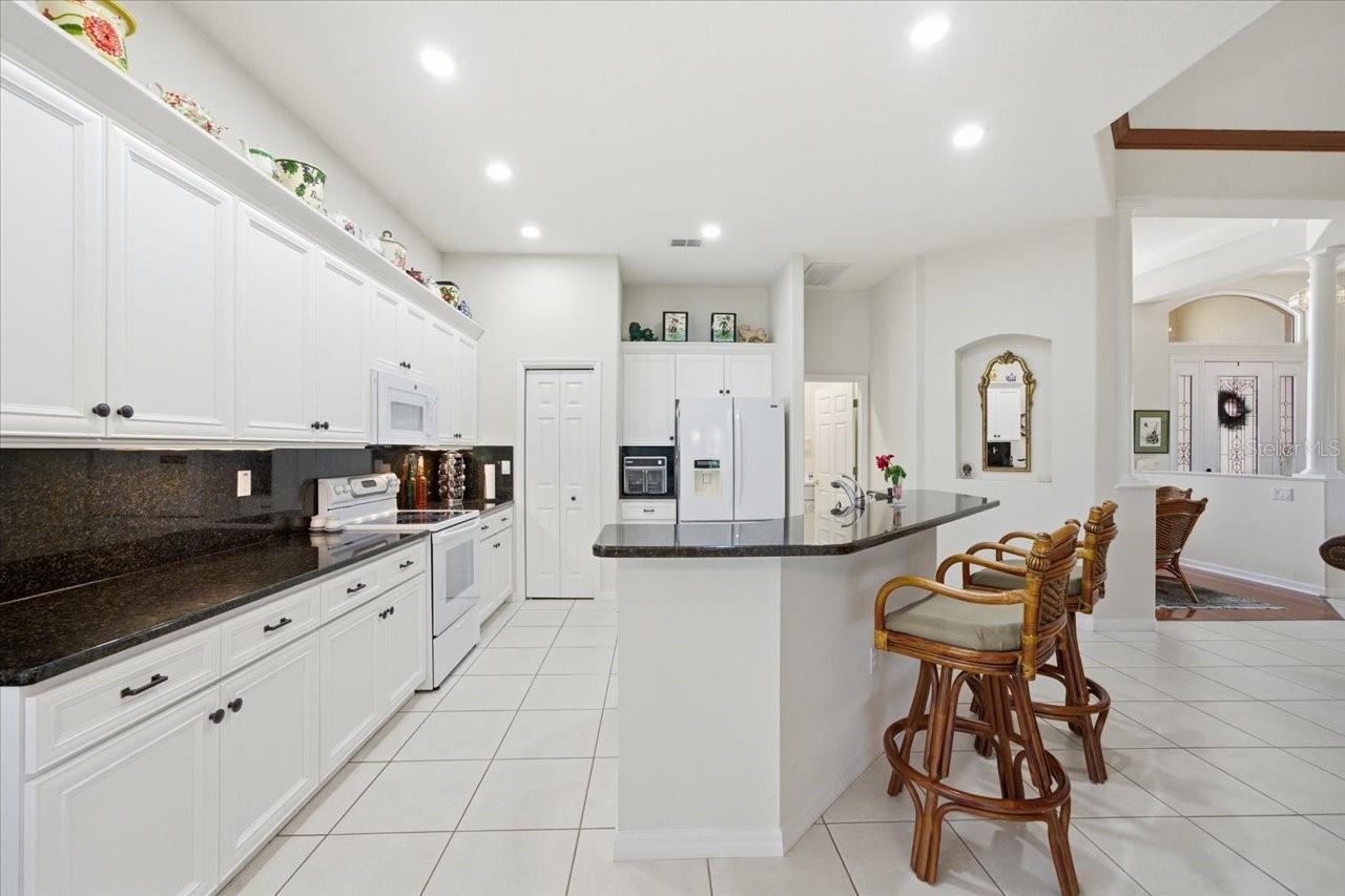 Image 16 of 46 For 10051 Lenox Boulevard