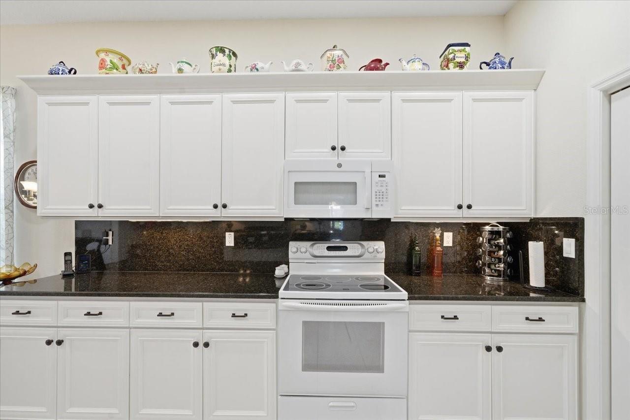 Image 17 of 46 For 10051 Lenox Boulevard