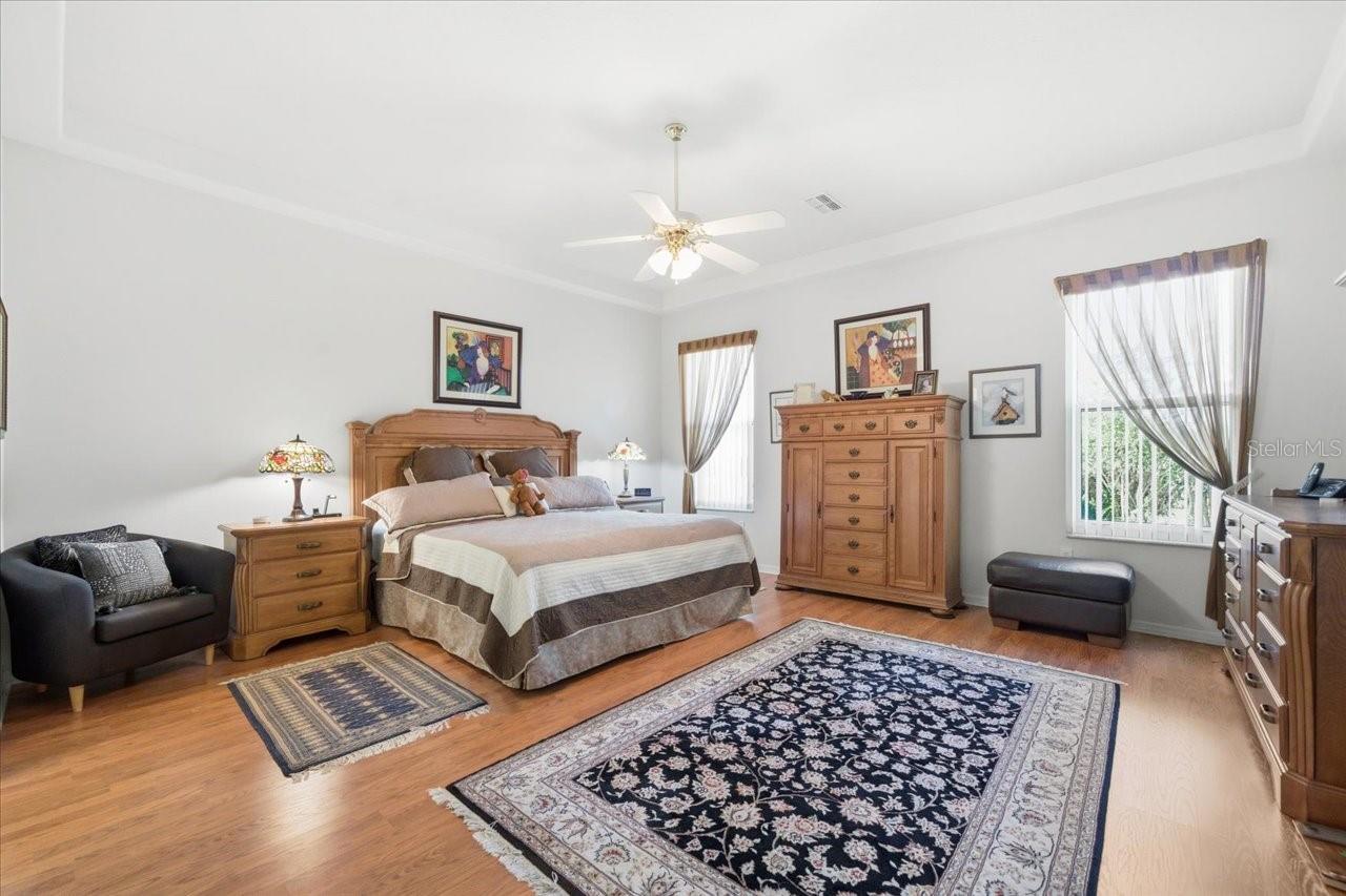 Image 24 of 46 For 10051 Lenox Boulevard