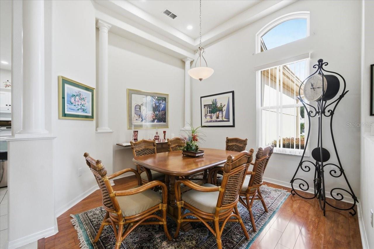 Image 7 of 46 For 10051 Lenox Boulevard