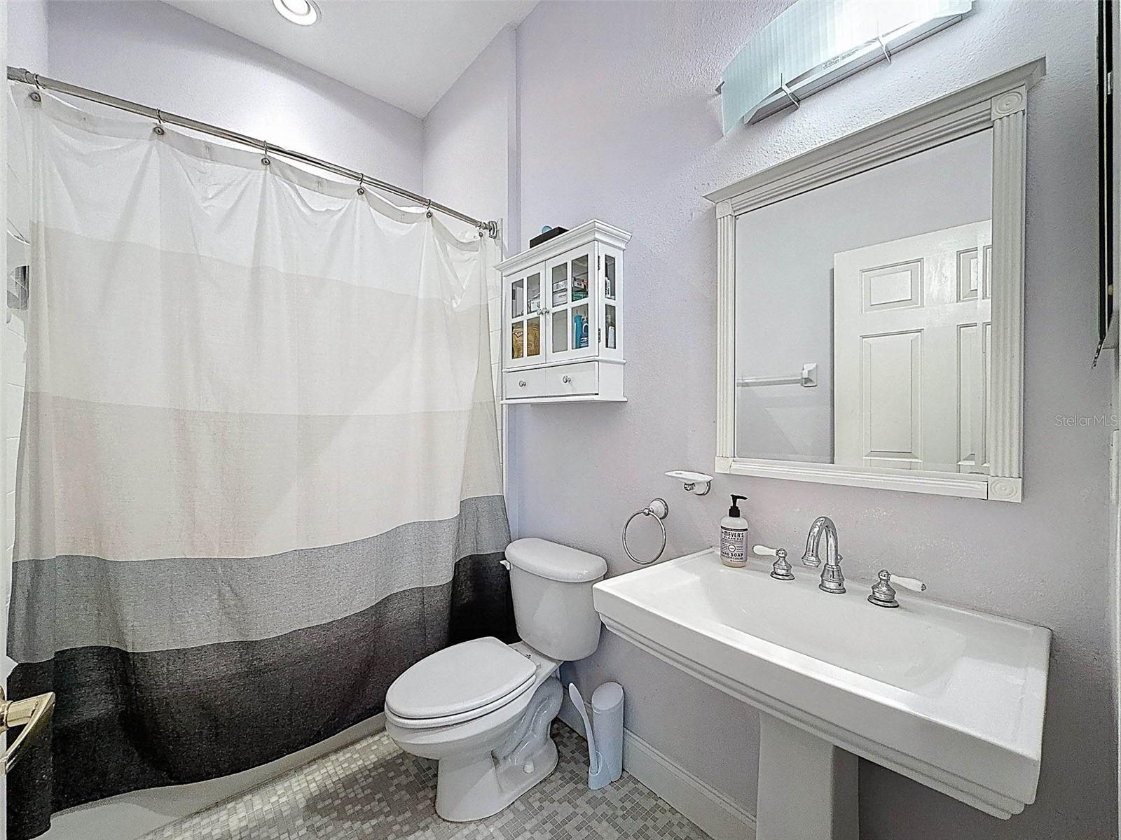 Image 29 of 62 For 2422 Wood Pointe Drive