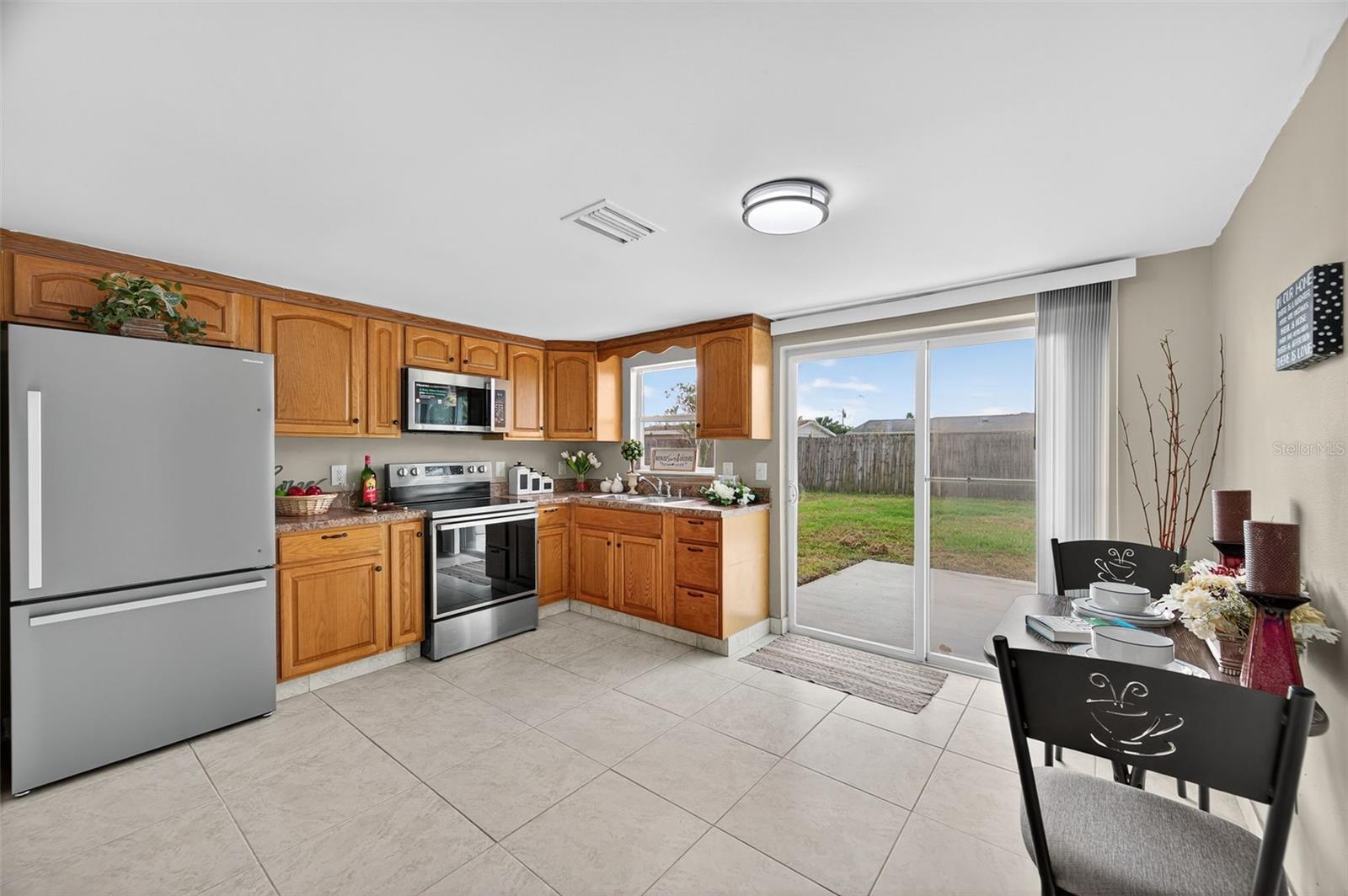 Image 12 of 58 For 3742 Elmwood Drive