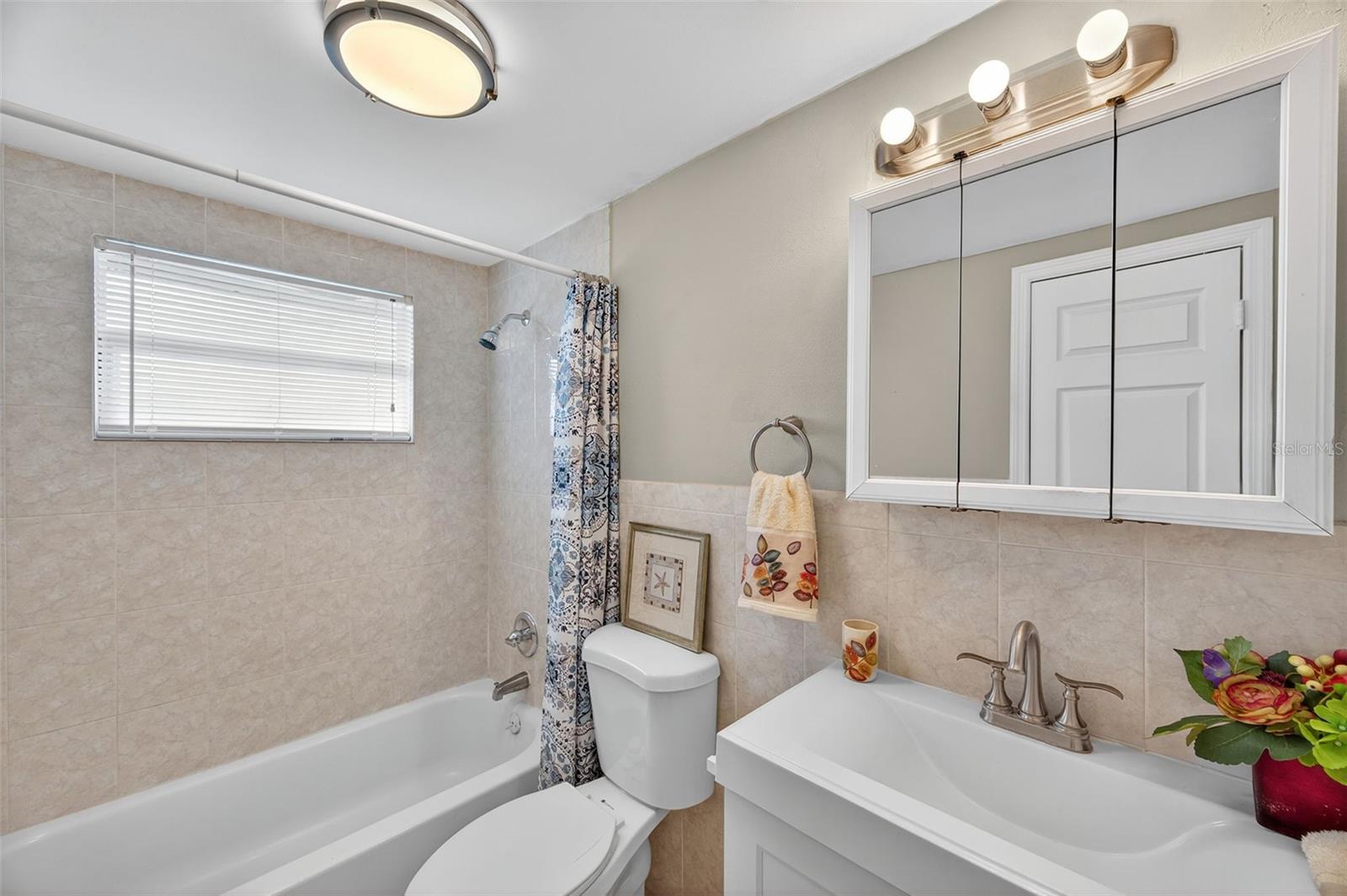 Image 27 of 58 For 3742 Elmwood Drive