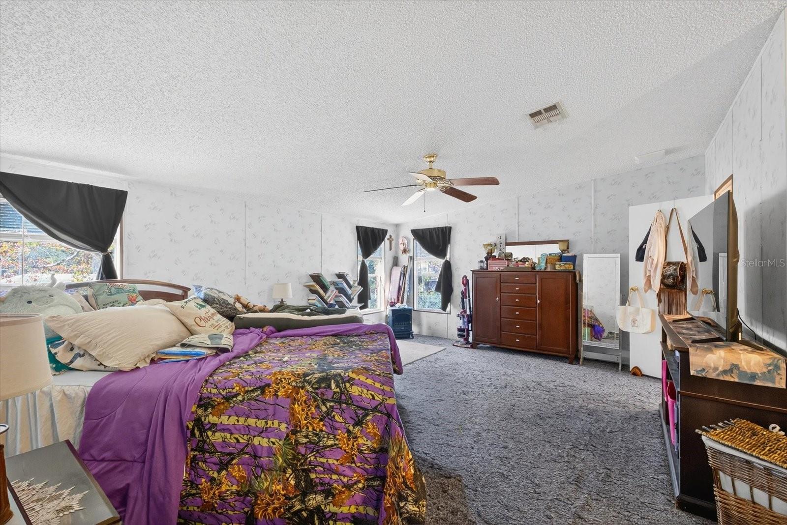 Image 19 of 41 For 5280 Golddust Road