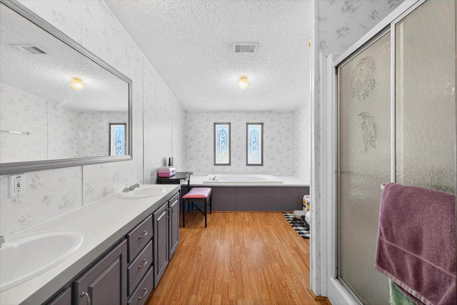 Image 23 of 41 For 5280 Golddust Road