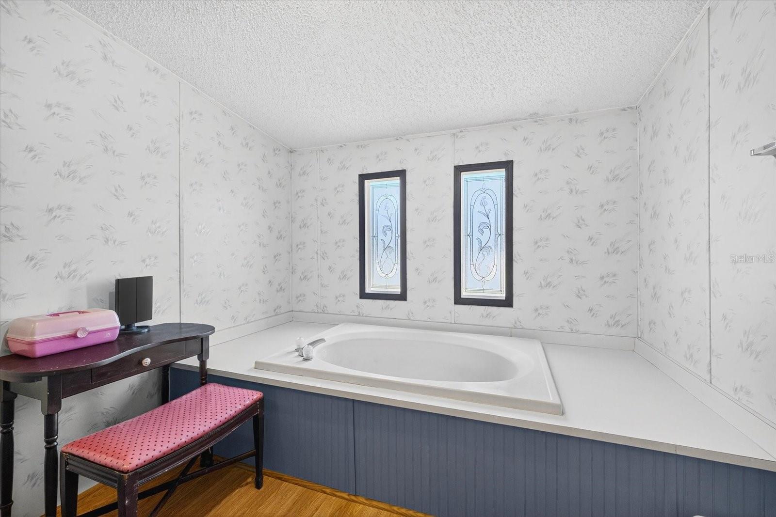 Image 24 of 41 For 5280 Golddust Road