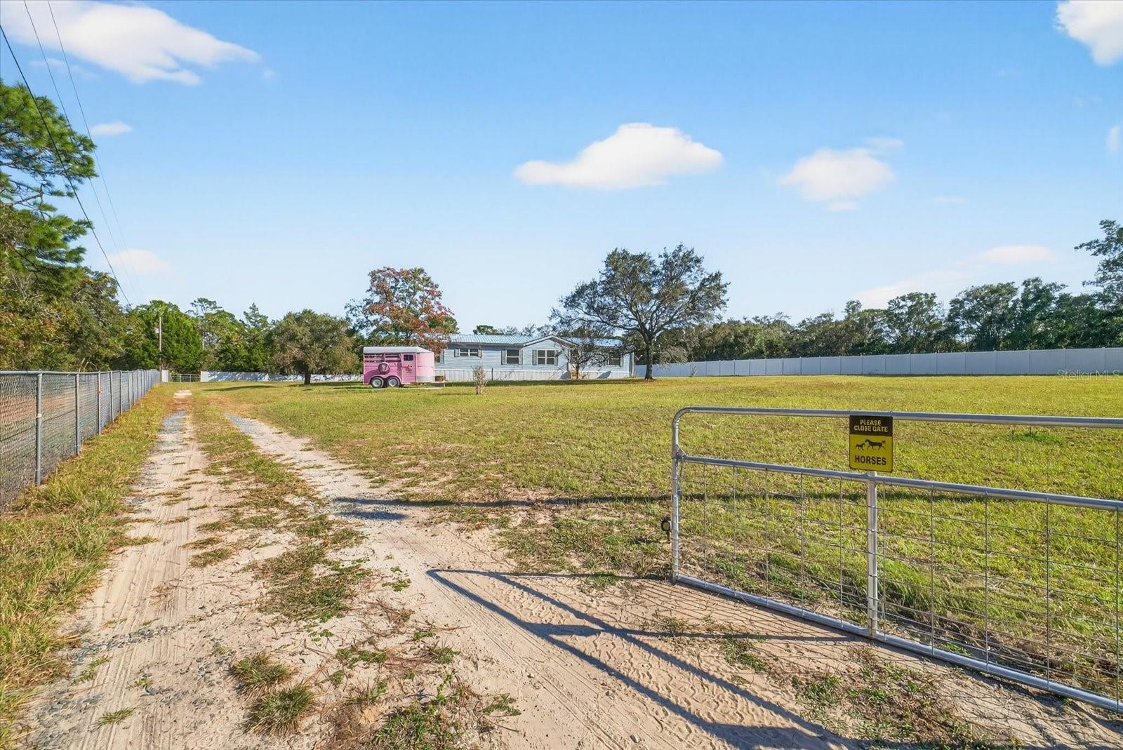 Image 31 of 41 For 5280 Golddust Road