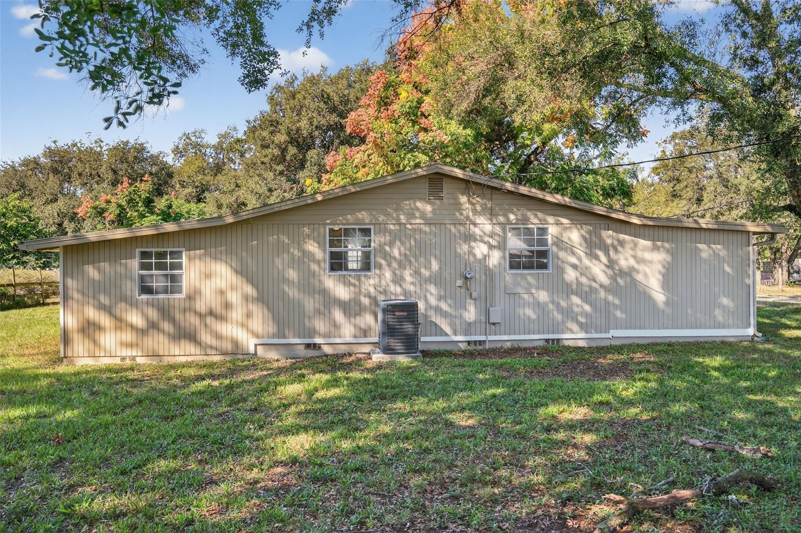 Image 14 of 66 For 37916 Tucker Road