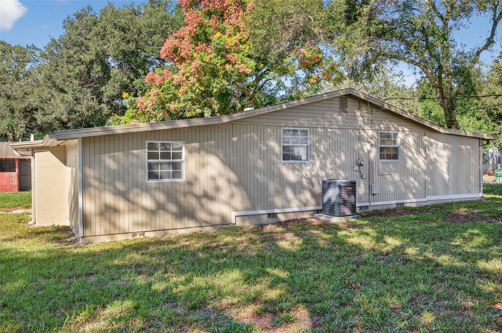 Image 15 of 66 For 37916 Tucker Road