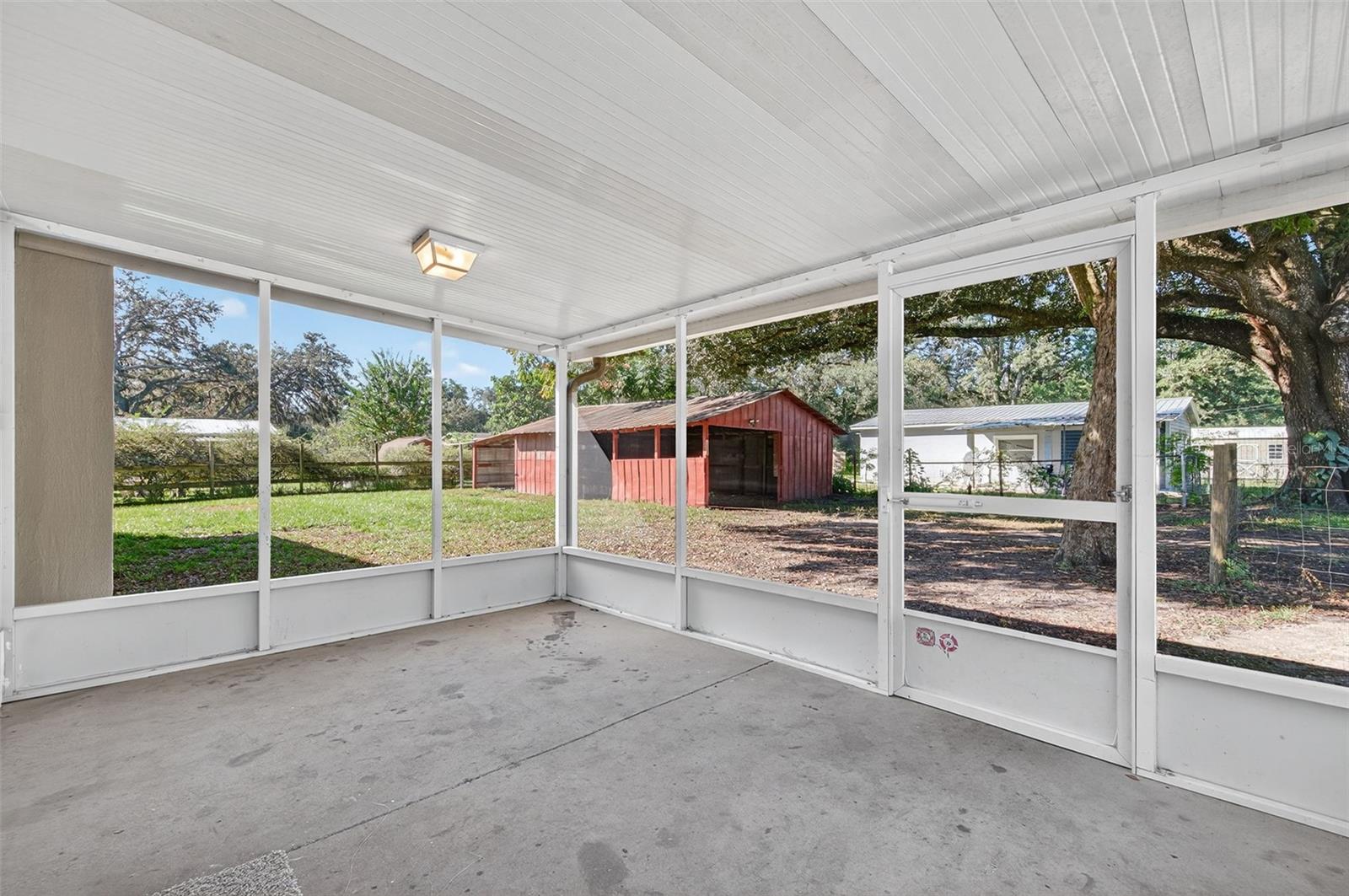 Image 18 of 66 For 37916 Tucker Road