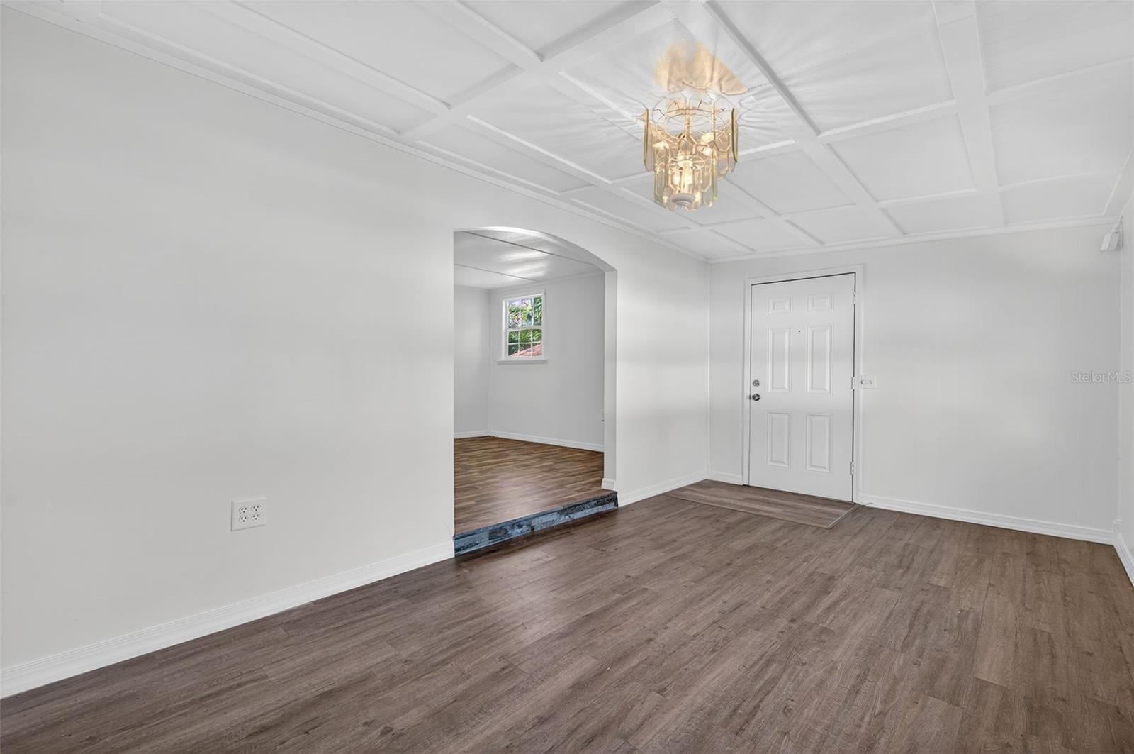 Image 22 of 66 For 37916 Tucker Road