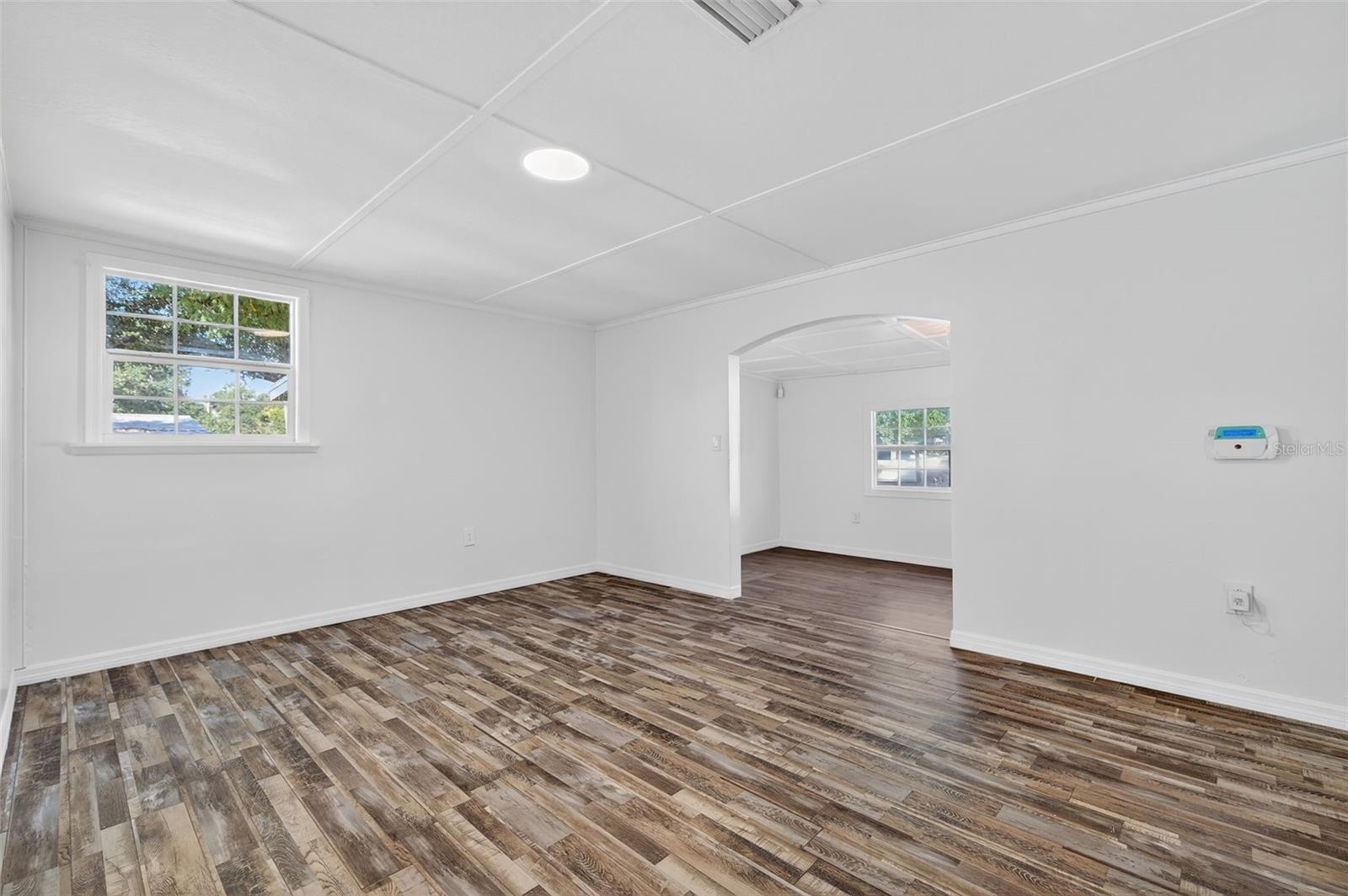 Image 26 of 66 For 37916 Tucker Road