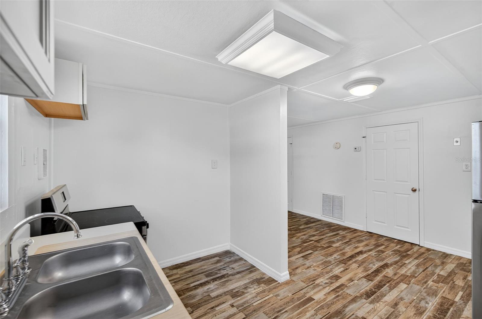 Image 32 of 66 For 37916 Tucker Road