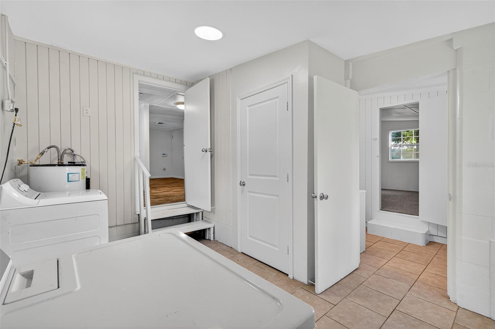 Image 36 of 66 For 37916 Tucker Road