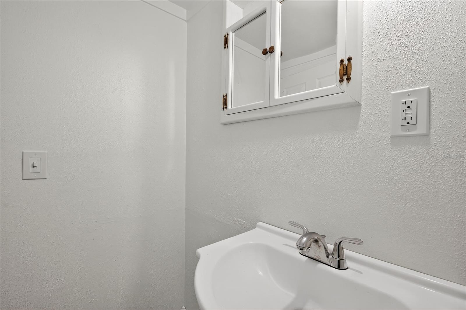 Image 47 of 66 For 37916 Tucker Road