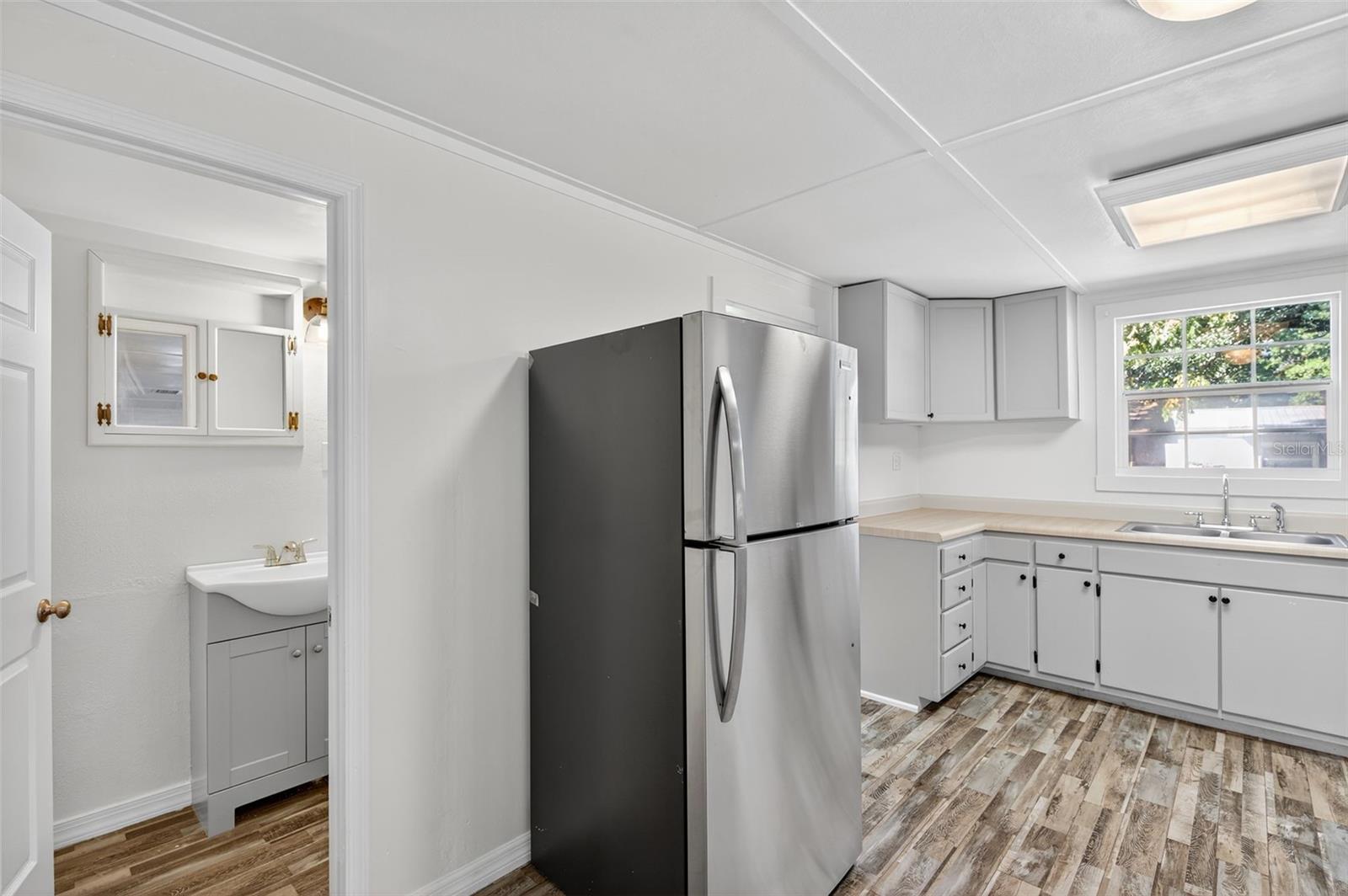 Image 48 of 66 For 37916 Tucker Road