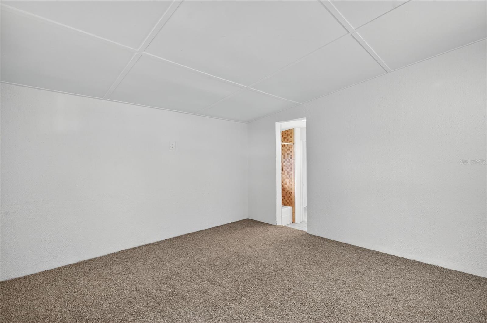 Image 50 of 66 For 37916 Tucker Road