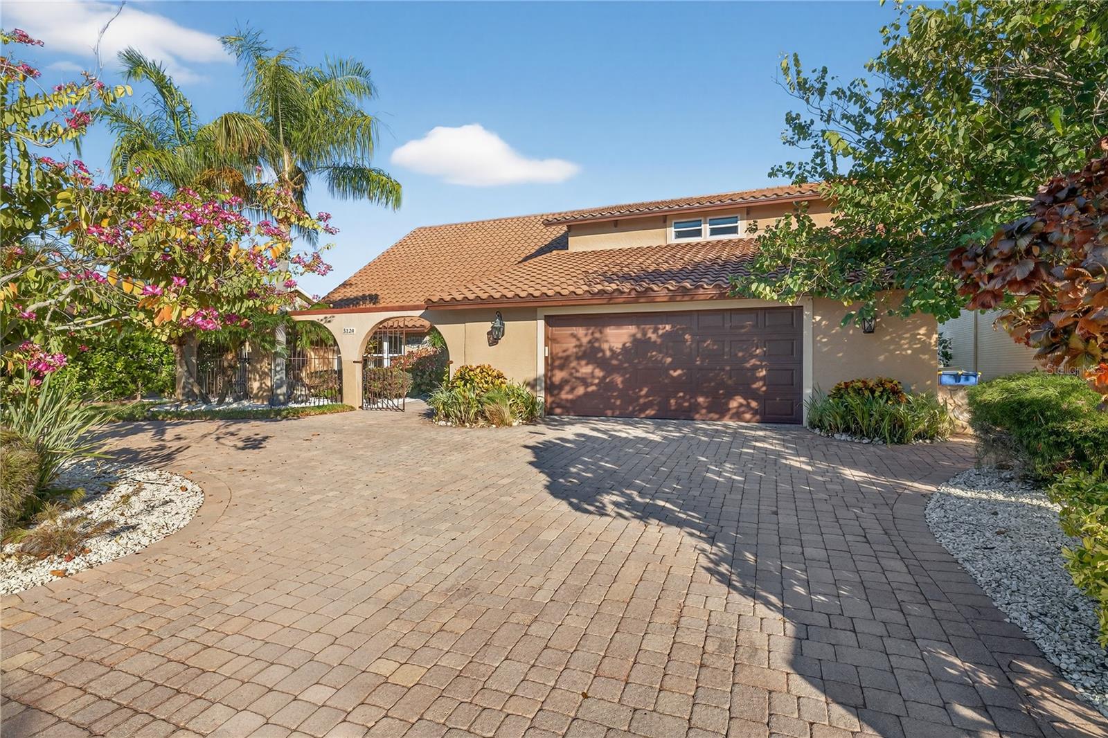 Details for 5124 South Shore Drive, NEW PORT RICHEY, FL 34652