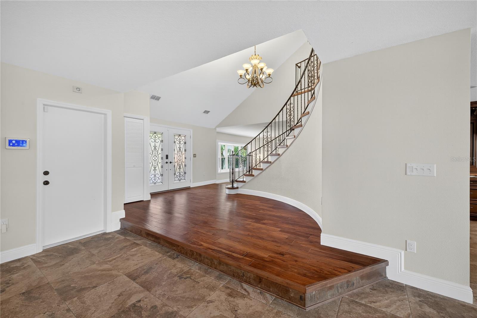 Image 12 of 100 For 5124 South Shore Drive