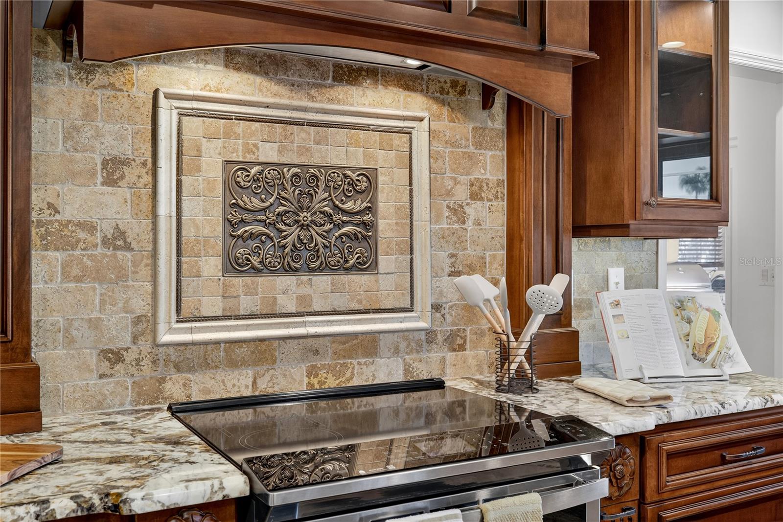 Image 22 of 100 For 5124 South Shore Drive